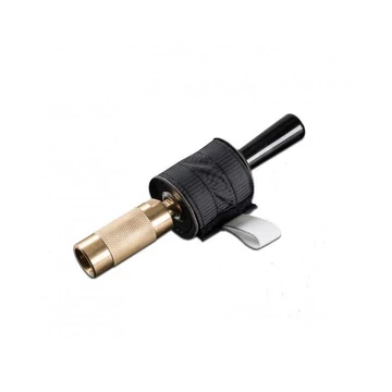 Dry ice maker for carbon dioxide cylinder