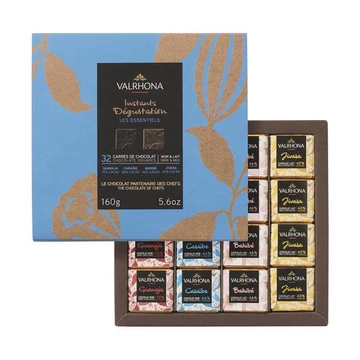 Les Essential gift box 32 dark and milk chocolate bars